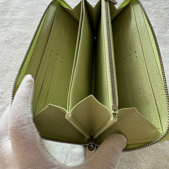 NEW Louis Vuitton Epi Zippy Wallet Vert Noto - M61863 🇯🇵 Japanese Exclusive - Picture 9 of 14